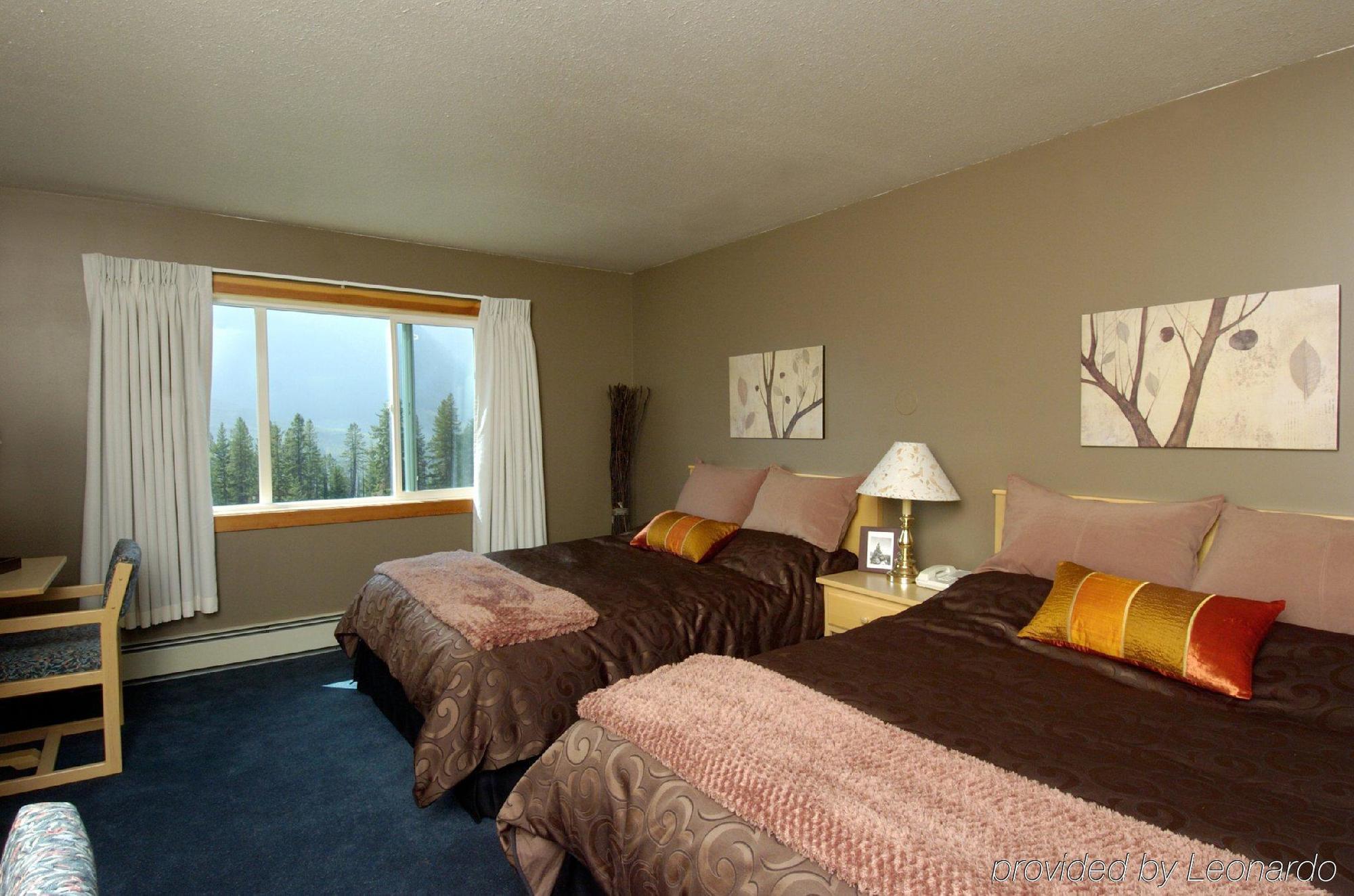 Heather Mountain Lodge Golden Bagian luar foto