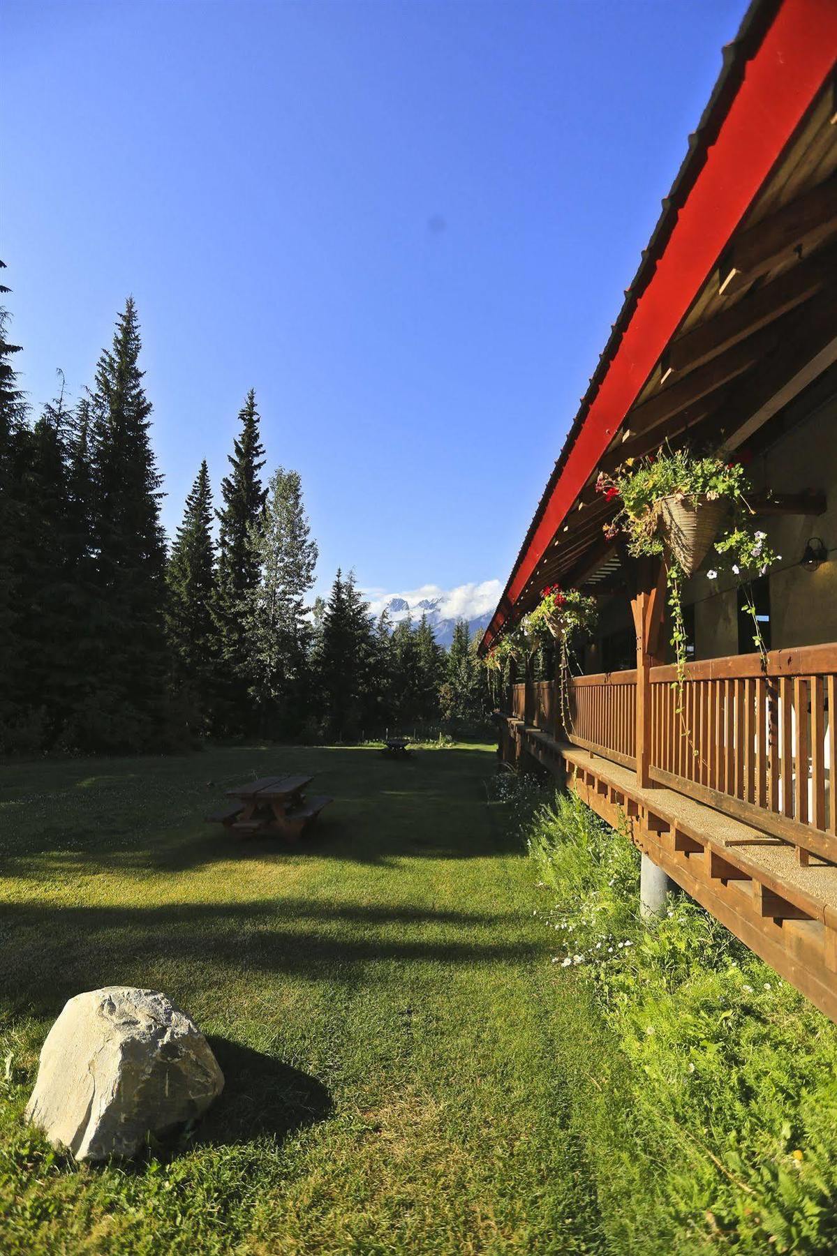 Heather Mountain Lodge Golden Bagian luar foto