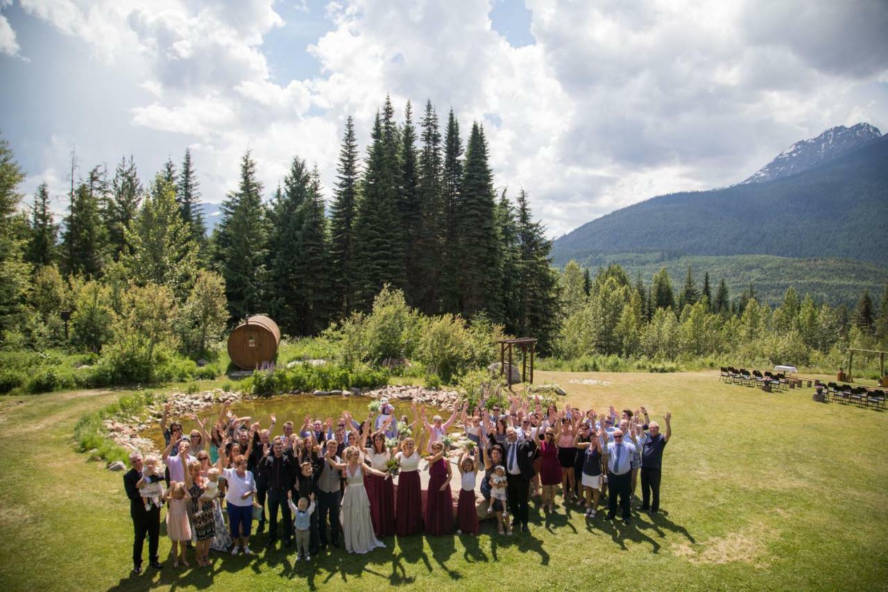 Heather Mountain Lodge Golden Bagian luar foto